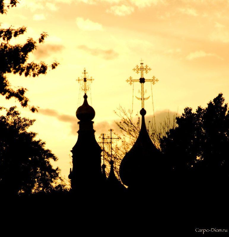 купола, церковь, контражур русское золотоphoto preview