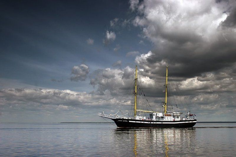 море, залив, вода, отражение, корабль, парусник, небо, облако, петербург, путешествие, dyadyavasya Выходим в море!photo preview