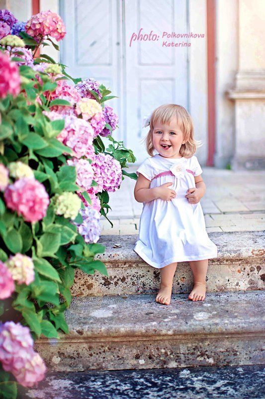 девочка, гортензия photo preview