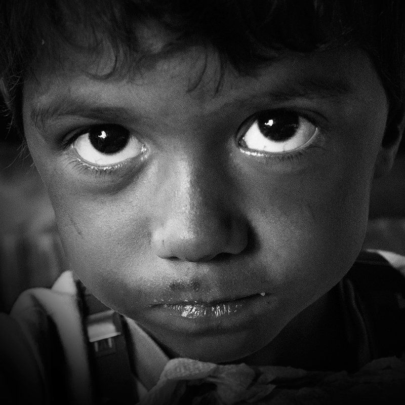 ребенок, взгляд Glances...photo preview