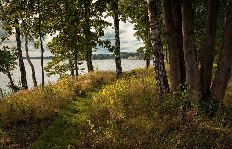 по тропинке в доль реки...photo preview