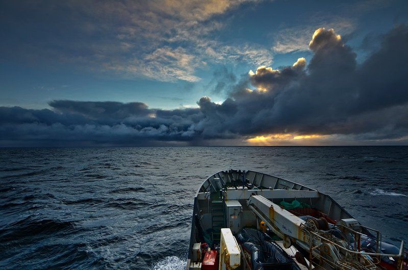 на рассветphoto preview