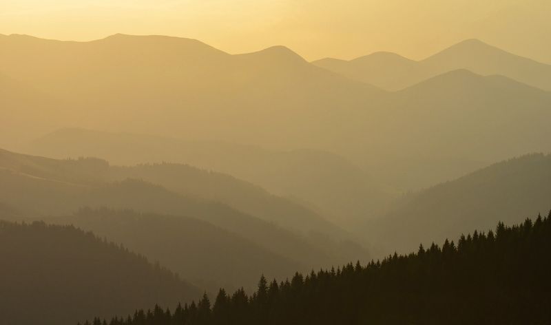 горы, хребты, долина, карпаты Не далекие горыphoto preview