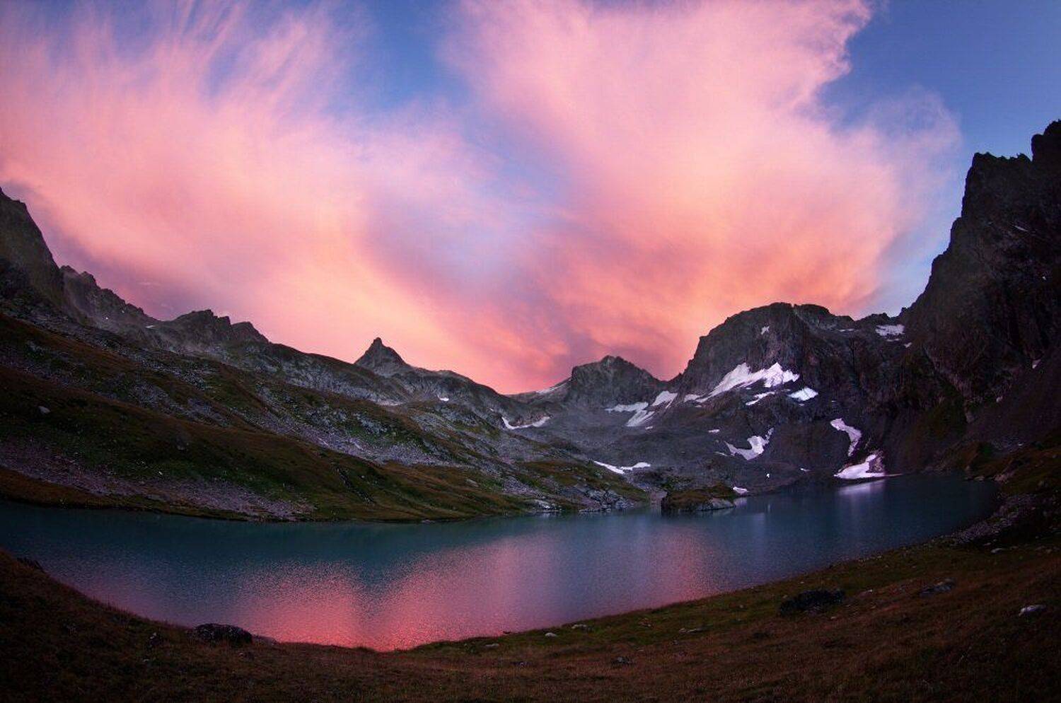 Розовое над лазурью.. Автор: Виктор имеретинка, закат, Виктор