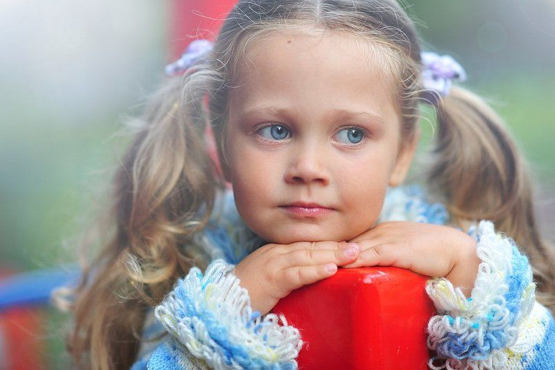 Мечты на детской площадкеphoto preview