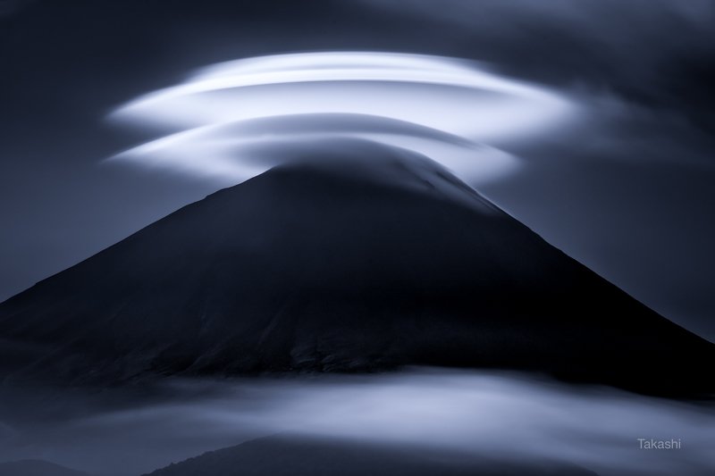 fuji,moutain,japan,clouds,cap Cap cloudsphoto preview
