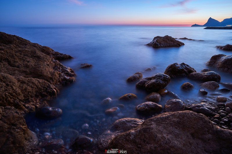 color, landscape, nature, outdoor, цвет, пейзаж, природа, sea, water, night, rock, black, russia, россия, ночь, камни And the sea is silent ...photo preview