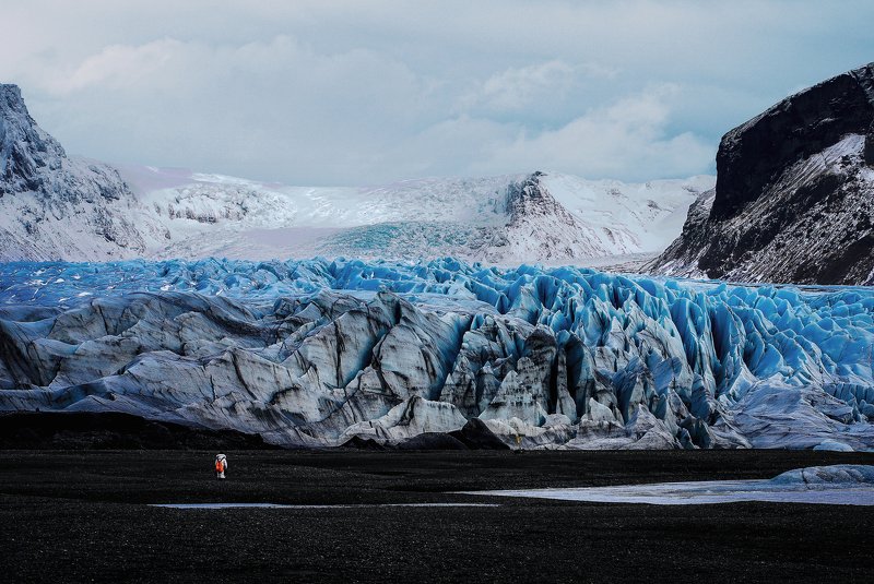 frozen, land, travel, landscape, photo, iceland The traveller into the frozen landphoto preview