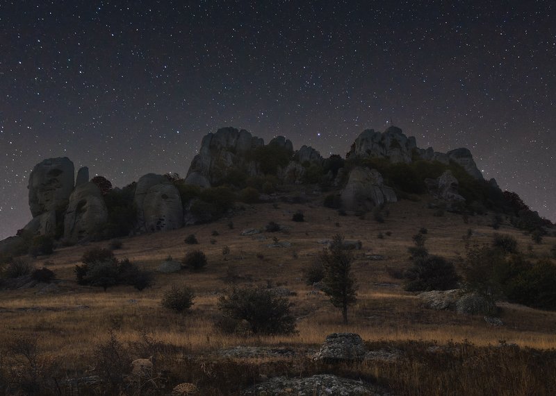 горы, крым, долина привидений, звезды Долина привидений в лунном светеphoto preview