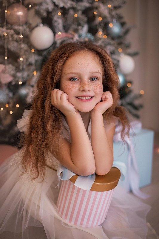 детский фотограф, портрет, детский портрет, веснушки, новый год, новогоднее фото photo preview