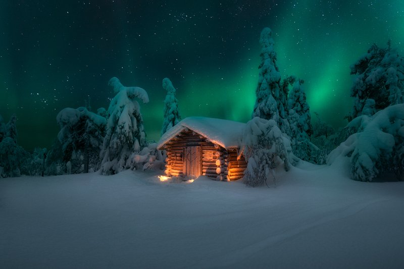 зима, ночь, домик, ёлки, сияние, снег, новый год Сарай Санта-Клаусаphoto preview