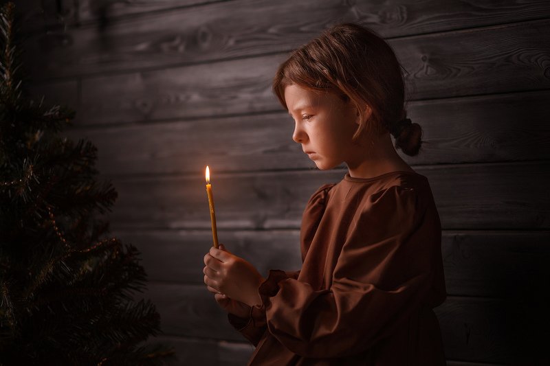 свеча, дети, темный ключ photo preview