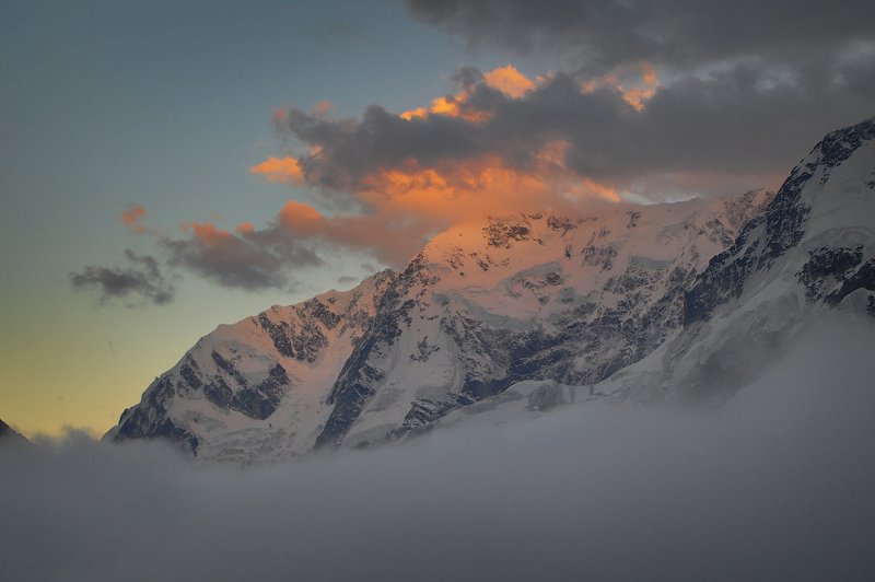 горы, кавказ, закат, безенги, шхара Закат в Безенгиphoto preview