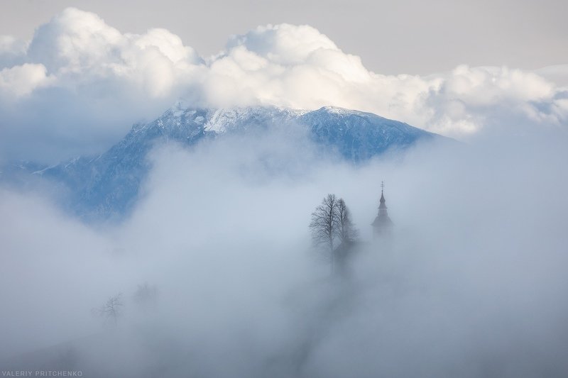 slovenia, landscape, nature, church, природа, словения, пейзаж, церковь, туман, горы В объятии природыphoto preview