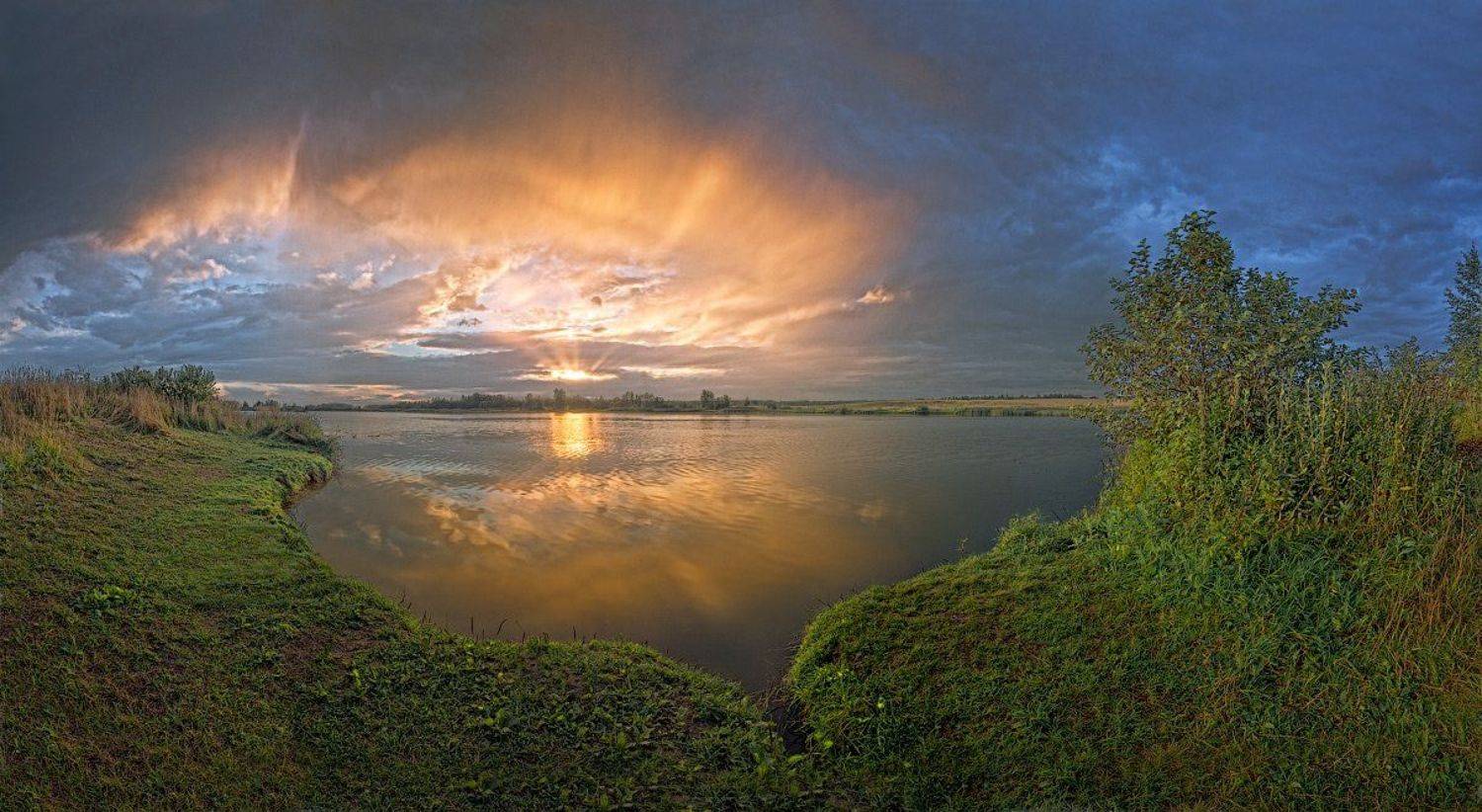 Грибной дождик. Автор: Соболев Игорь вечер, дождь, лето, лучи, солнце, Соболев Игорь