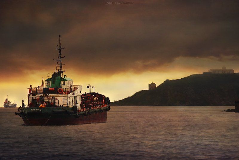 японское, , , море, , , корабли, остров Oppositephoto preview