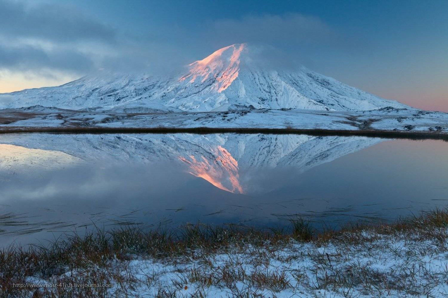 камчатка, толбачик, озеро, отражение, Сергей Краснощёков