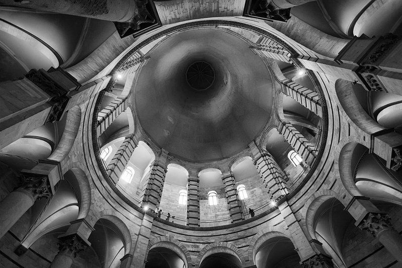 италия, тоскана, пиза, баптистерий НЛО выглядят прощеphoto preview