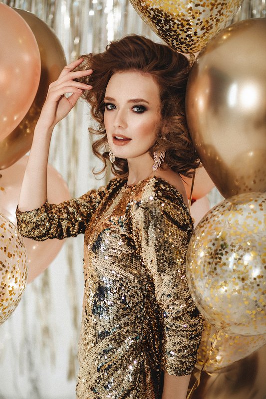 portrait, newyear, studio,портрет, шары, золото, студия, новыйгод, golden Golden new yearphoto preview