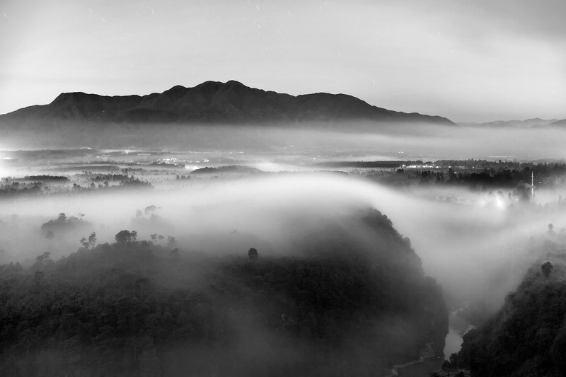 The fog of the morningphoto preview