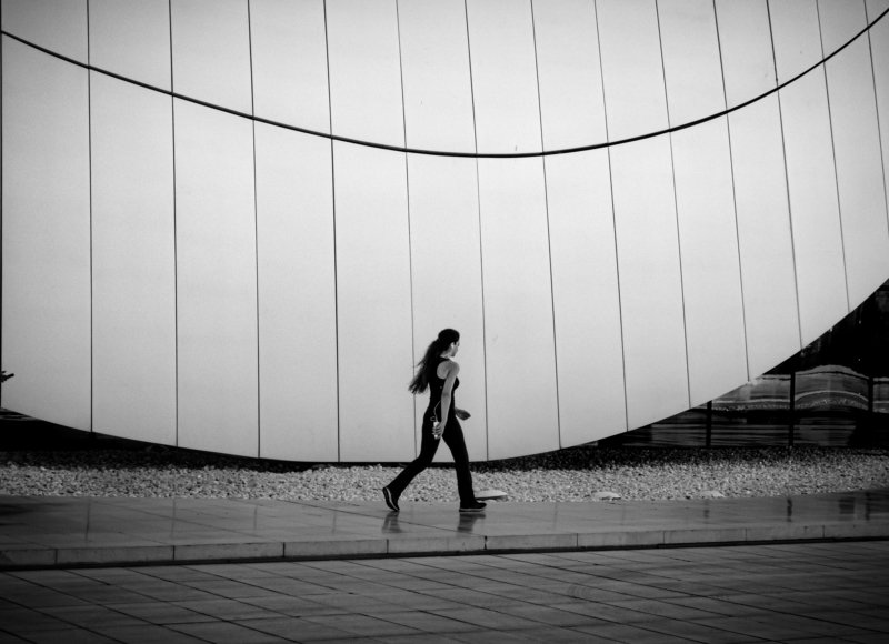 black and white Rush to walkphoto preview