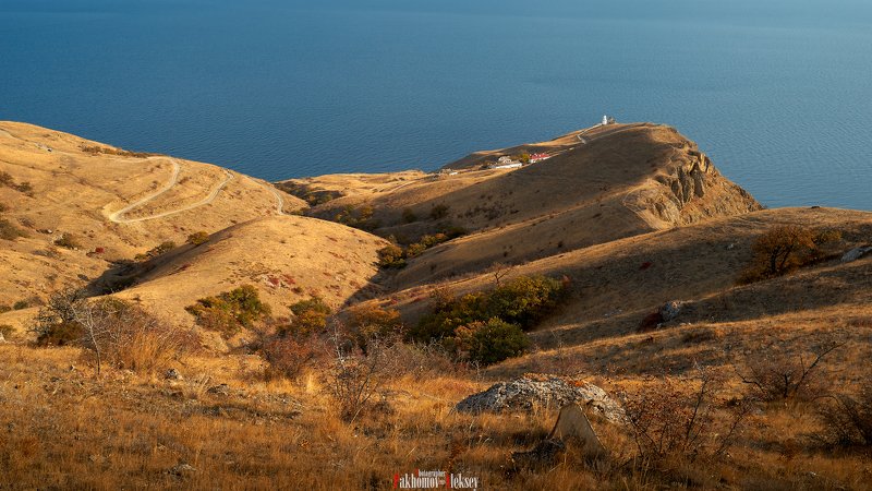 sea, landscape, color,  water, stones, nature, outdoor, orange, red, russia, crimea, море, пейзаж, цвет, камни, природа, россия, крым, meganom, меганом On the edge of the earthphoto preview