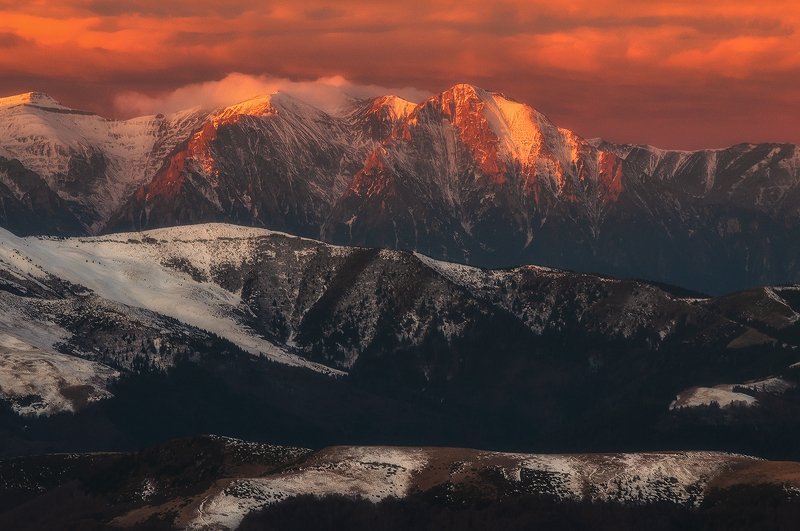 Flaming massifphoto preview