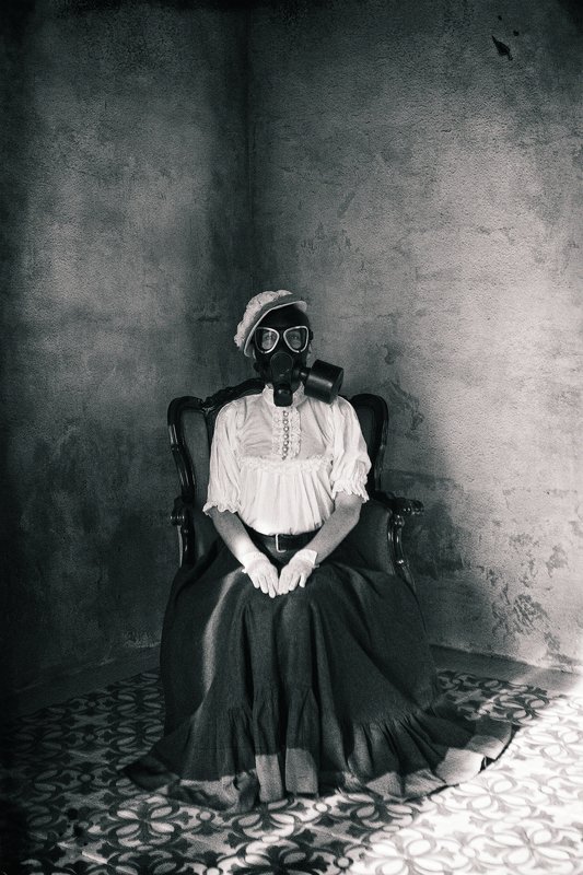 #каккино#кино#женскийпортрет#cinema#move#bw#чб#черноебелое#странное#концептуальное#концепт Токсичностьphoto preview