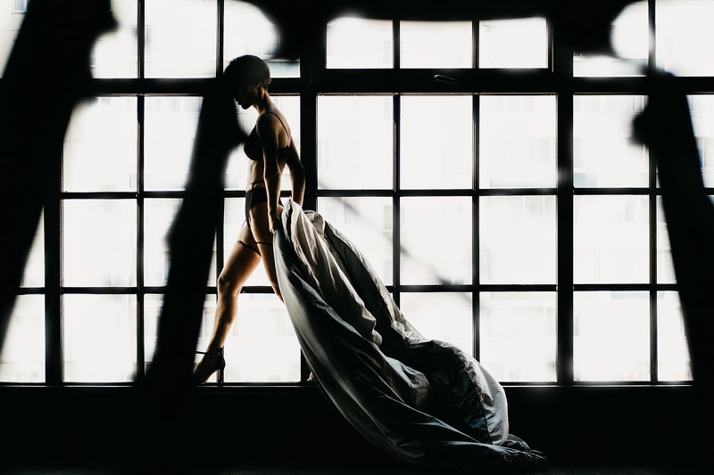 У окнаphoto preview