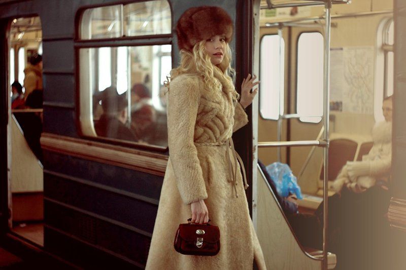 жанровый, портрет в метро.photo preview