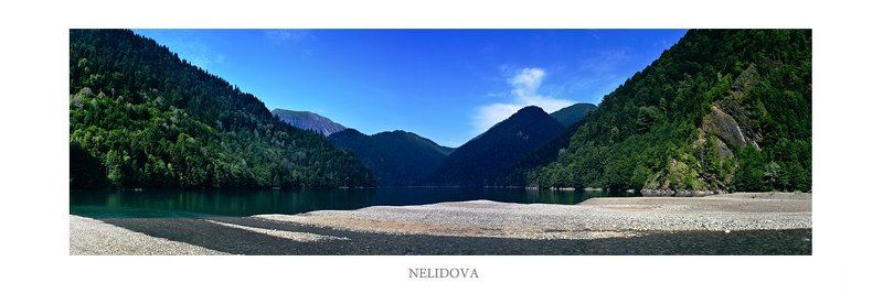 широко закрытыми глазамиphoto preview