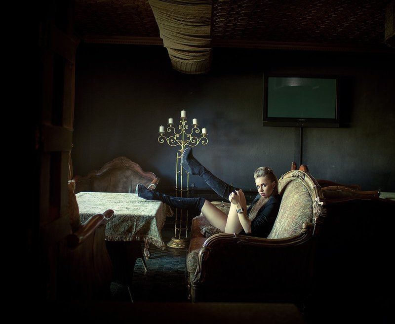 EMBARGO 2012photo preview