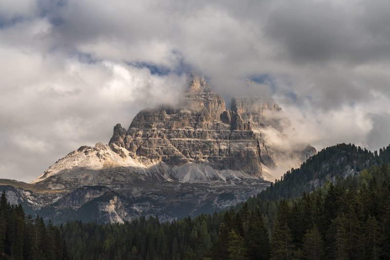 Тре Чиме в облакахphoto preview