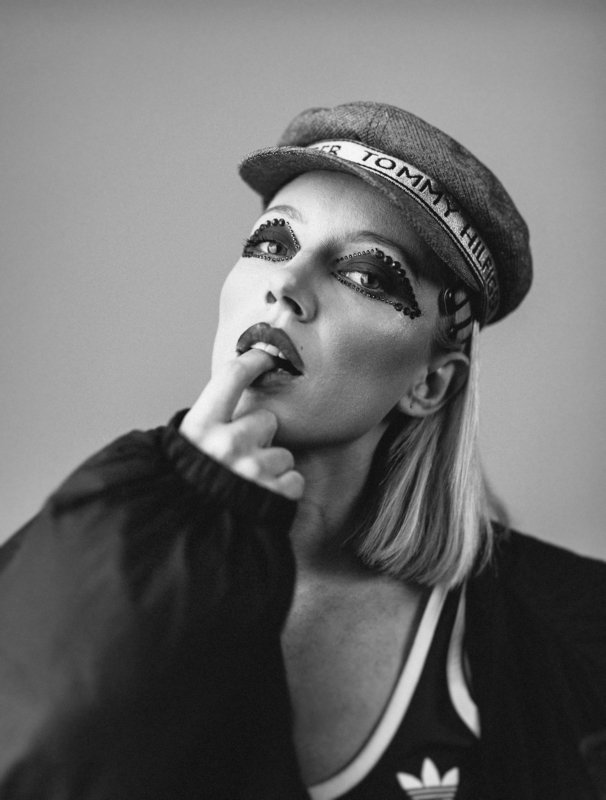 portrait,model,girl,studio,pretty,fashion,kodak,posing, Finger...photo preview