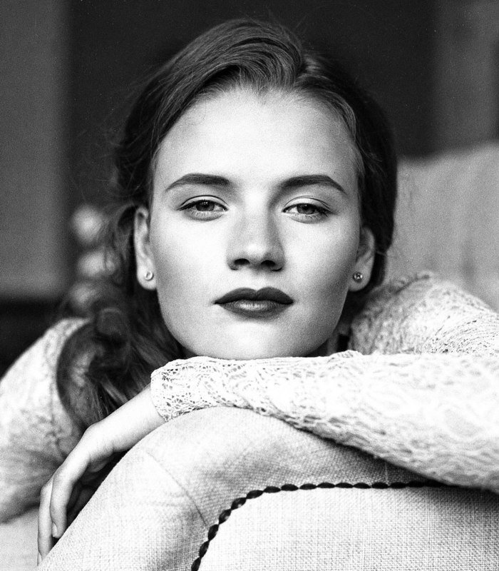 чб глаза девушка портрет пленка Полинаphoto preview