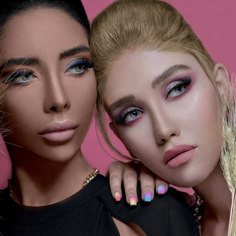 #portrait #photography #pink #black #white #beauty #makeup #fashion Black and whitephoto preview