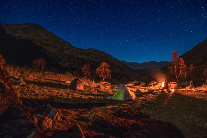 пейзаж горы архыз озёра Вечер с костром это здоровоphoto preview