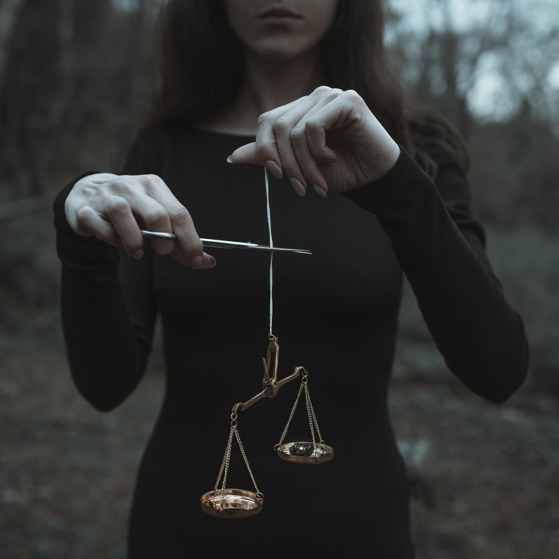 вода, земля, огонь, воздух, девушка, девушки, руки, весы, стакан, букет, серия, water, earth, fire, air, girl, girls, hands, scales, glass, bouquet, series Стихииphoto preview