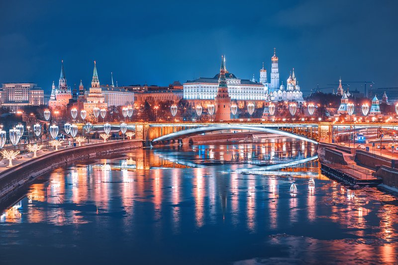 москва, новый год, new year, moscow, decoration, кремль, лед, праздник, снег, snow, отражение, патриарший мост, огни, иллюминация  Вид на Кремльphoto preview