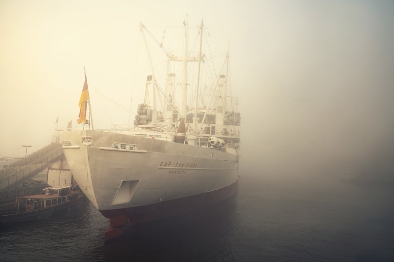 hamburg, germany, ship. fog, mist, haze, water, river, elbe, harbour Cap San Diegophoto preview