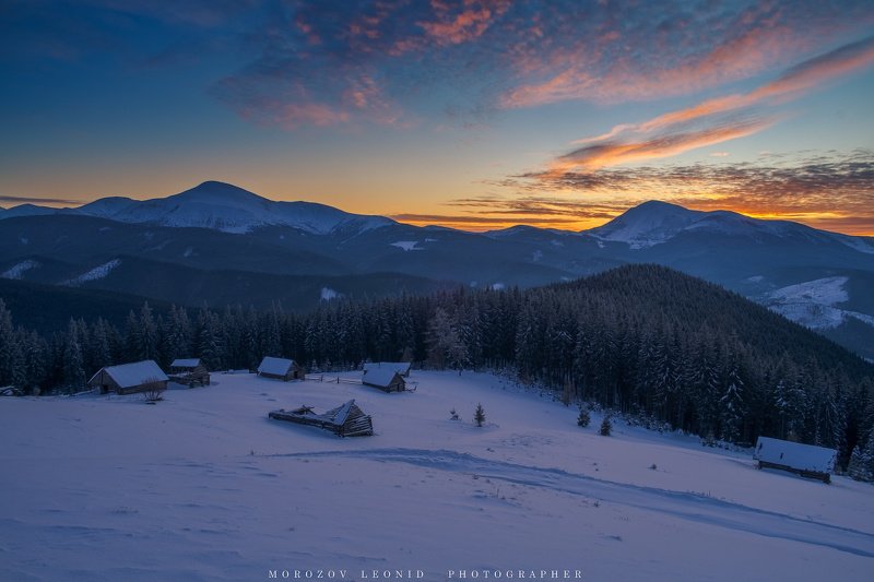 #nature, #туман, #лес, #oсень, #украина, #карпаты, #пейзаж, #закат, #туман, #солнце, #свет, #mountain range, #mountains, #туризм, #лес, #nature, #природа, Вид з Кукула на Петрос - Говерла фото превью