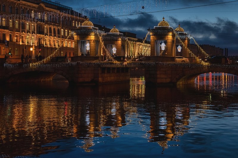 мост, вода, иллюминация, ночь, праздники, без людей, улица, зима, прогулка Зыбкие отражения прошедшего праздникаphoto preview