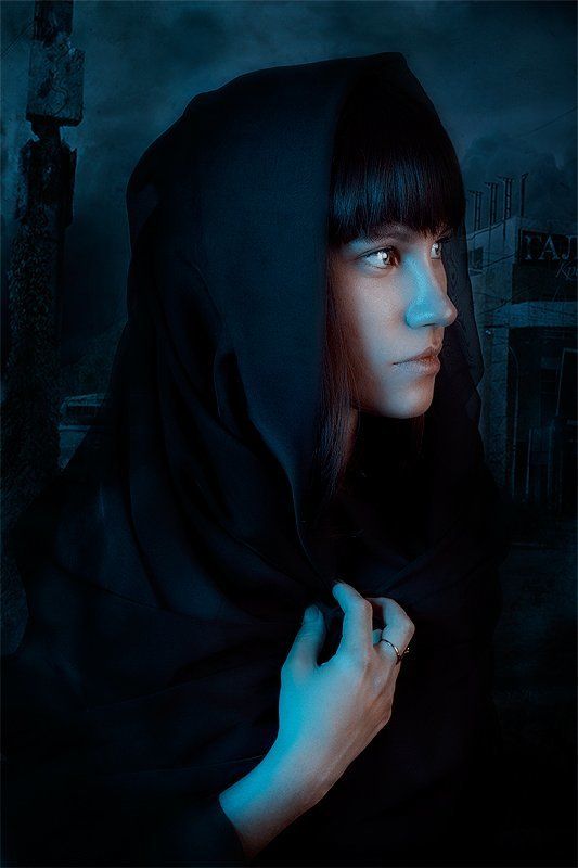 model,girl,lips,eyes,dark,blue nach dem Kriegphoto preview