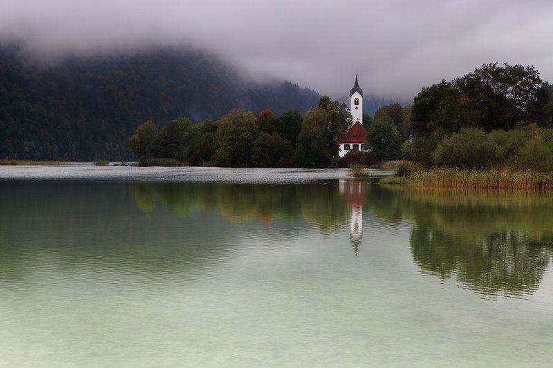 германия,бавария,фюссен там, за туманамиphoto preview
