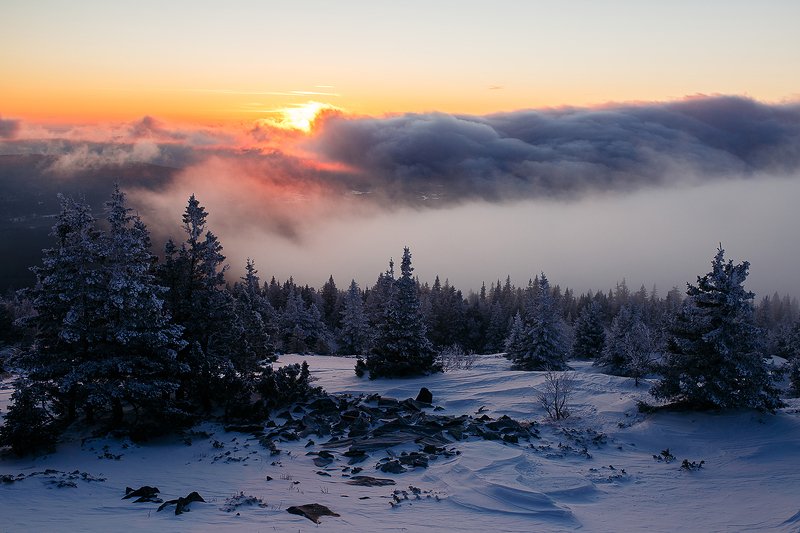 природа, урал, уреньга, зима, рассвет, снег, солнце, утро, горы Огненный рассветphoto preview
