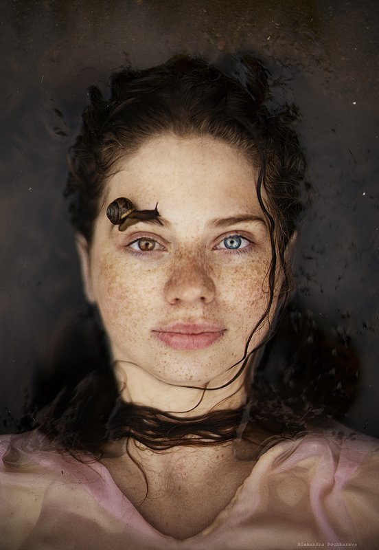 The Girl is on Firephoto preview