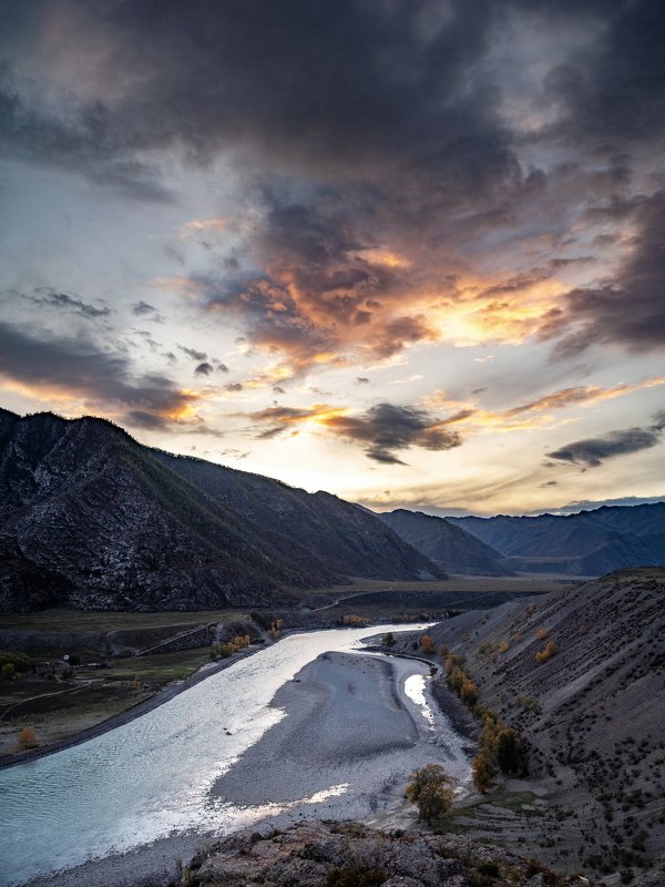 горы, алтай, горный алтай, ник васильев, красота, река, катунь, вечер, закат, сумерки, вода Вечер на Катуни.photo preview