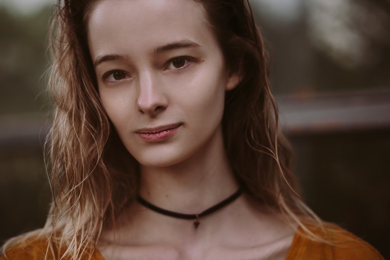 girl,beautiful, portrait, jeans, девушка, портрет, красивая, джинсы, long hair, длинные волосы wildphoto preview