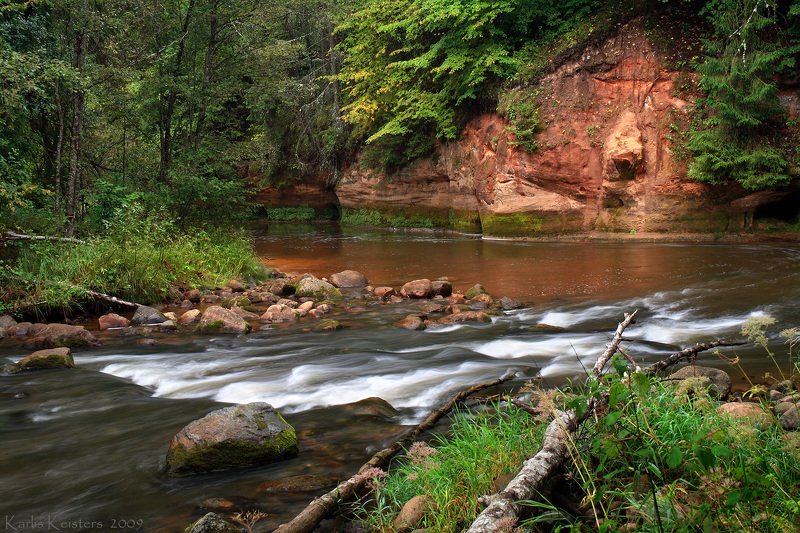 Река красных скалphoto preview