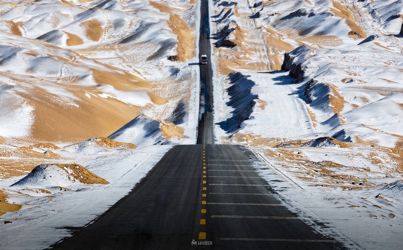 Road,China,Sky Road,landscapes,snow,desert,Light and shadow,Trevel Sky Roadphoto preview